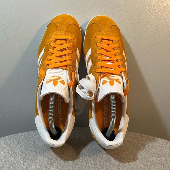 Adidas Originals Gazelle Suede Sneakers Orange/White Men’s Size 9.5 IG2091​ - Picture 8 of 11